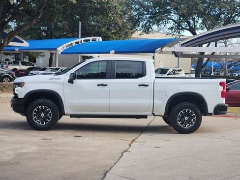 Used 2024 Chevrolet Silverado 1500 ZR2 image 13