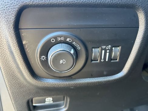 Used 2021 Jeep Grand Cherokee L Limited image 23