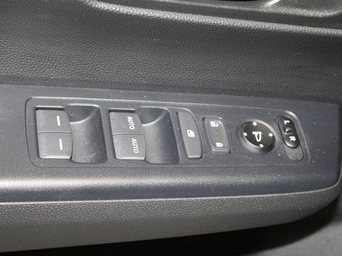 Used 2024 Honda CR-V EX image 9