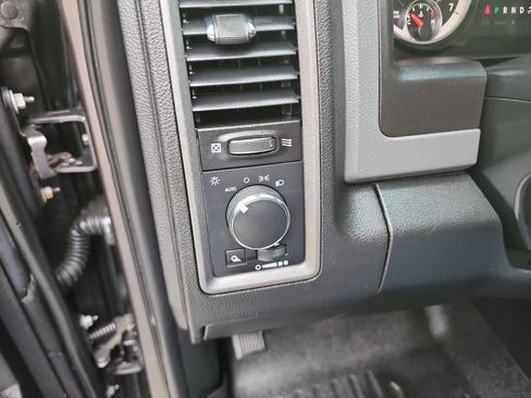 Used 2018 RAM 1500 Tradesman w/ Popular Equipment Group RWD image 18