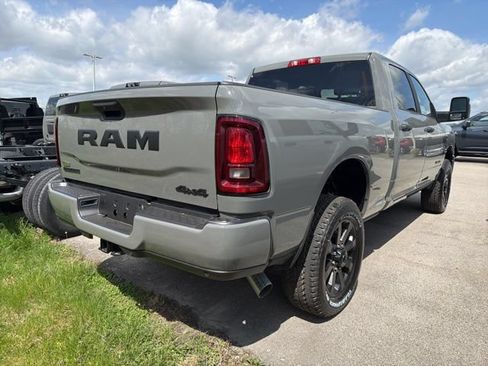 New 2026 RAM 2500 Big Horn AWD/4WD image 9