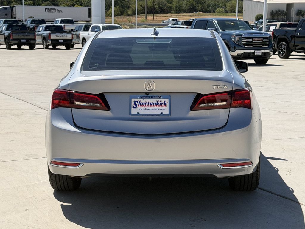 Used 2017 Acura TLX w/ Technology Package FWD image 5