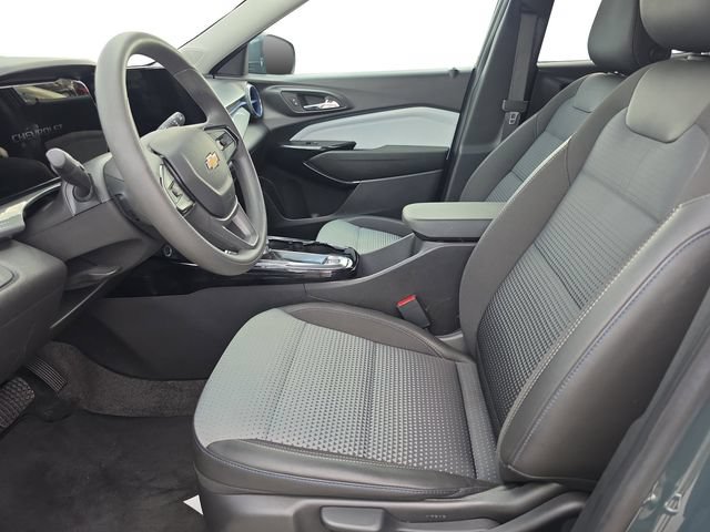 Used 2026 Chevrolet Trax LT FWD image 11