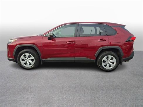 Used 2024 Toyota RAV4 LE image 7