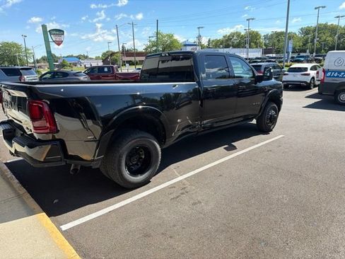 Used 2025 RAM 3500 Limited AWD/4WD image 6