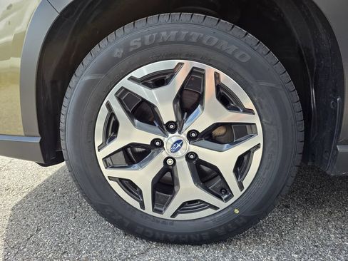 Certified 2023 Subaru Forester Premium AWD/4WD image 30