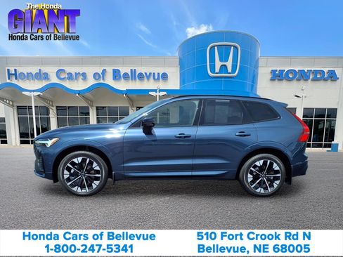 Used 2026 Volvo XC60 B5 Plus w/ Climate Package AWD/4WD image 2