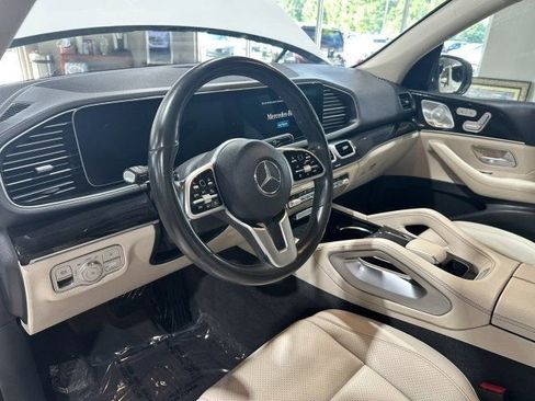 Used 2020 Mercedes-Benz GLE 350 4MATIC w/ Premium Package image 12