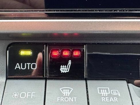 Certified 2025 Toyota Camry XLE AWD/4WD image 27