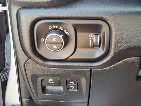 Used 2022 RAM 1500 Rebel w/ Night Edition AWD/4WD image 15