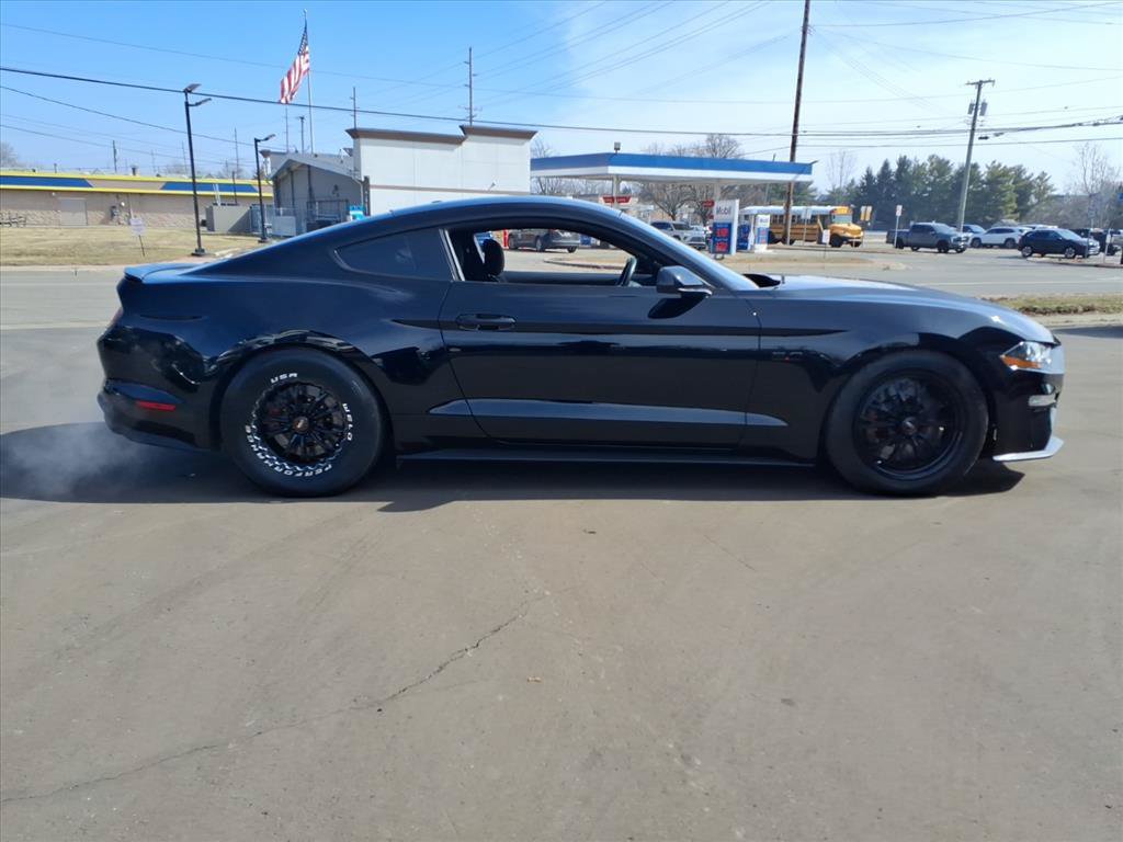 Used 2019 Ford Mustang GT w/ GT Performance Package RWD image 4