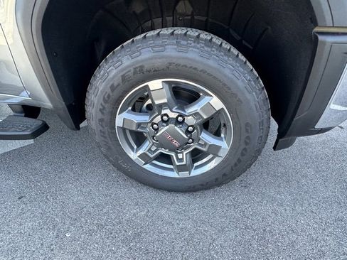 New 2026 GMC Sierra 2500 SLT image 3