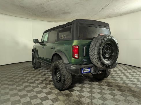 Used 2022 Ford Bronco Black Diamond image 4