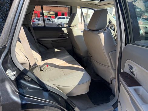 Used 2012 Suzuki Grand Vitara Limited image 14