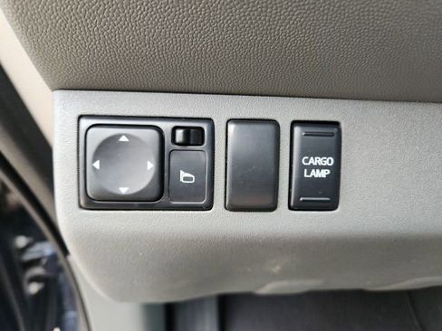 Used 2019 Nissan Frontier SV image 19