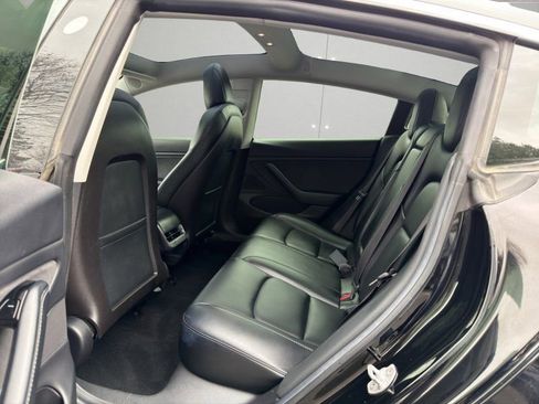 Used 2019 Tesla Model 3 Performance image 10