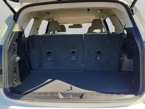 Used 2023 Subaru Ascent Premium w/ Convenience Package image 15