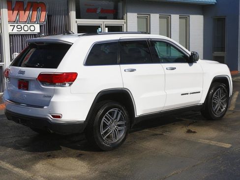 Used 2017 Jeep Grand Cherokee Limited w/ Trailer Tow Group IV image 17