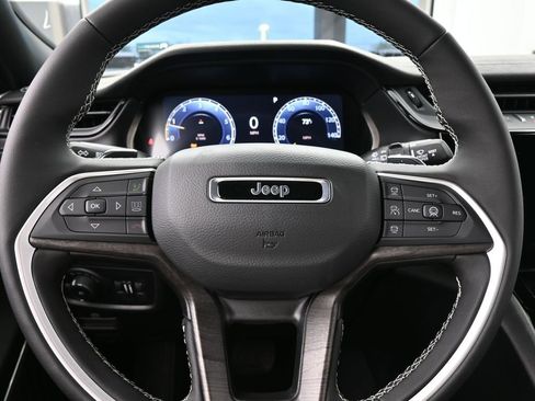 New 2026 Jeep Grand Cherokee Limited w/ Limited Altitude Package RWD image 27