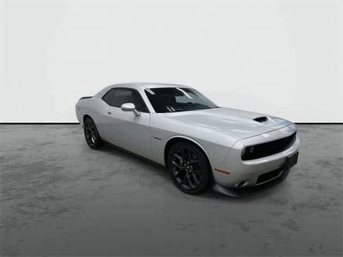 Used 2022 Dodge Challenger R/T w/ Blacktop Package image 5