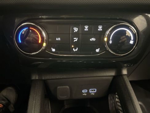 Used 2024 Chevrolet TrailBlazer ACTIV w/ Driver Confidence Package FWD image 11