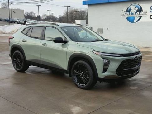 New 2026 Chevrolet Trax ACTIV w/ Driver Confidence Package image 2