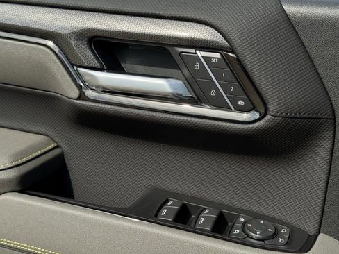 New 2026 Chevrolet Silverado 1500 ZR2 w/ ZR2 Bison Edition image 19