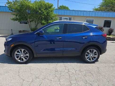 Used 2023 Buick Encore GX Essence w/ Experience Buick Package FWD image 5