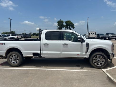 Used 2024 Ford F350 Lariat w/ Lariat Ultimate Package AWD/4WD image 2