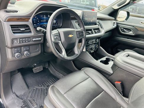 Used 2022 Chevrolet Suburban Premier image 21
