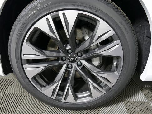 New 2026 Audi Q8 Premium Plus image 9