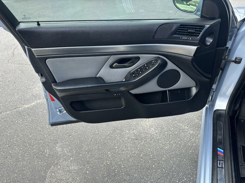 Used 2001 BMW M5 RWD image 26