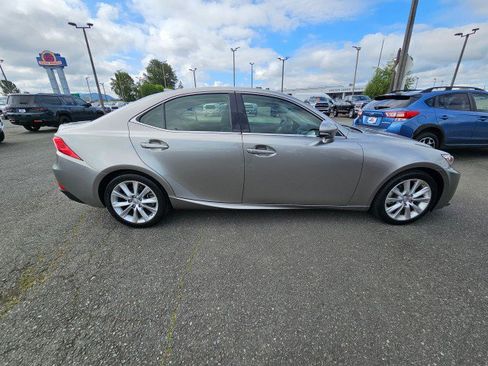 Used 2014 Lexus IS 250 image 9
