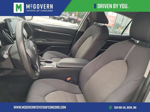 Used 2021 Toyota Camry LE FWD image 14