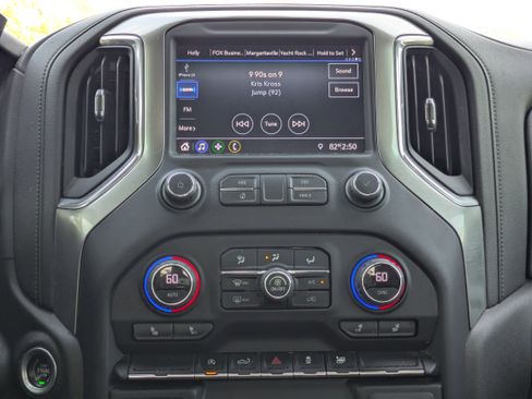 Used 2022 Chevrolet Silverado 1500 LT w/ Bed Protection Package image 5