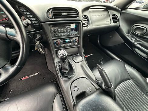 Used 2001 Chevrolet Corvette Z06 w/ Memory Pkg image 6