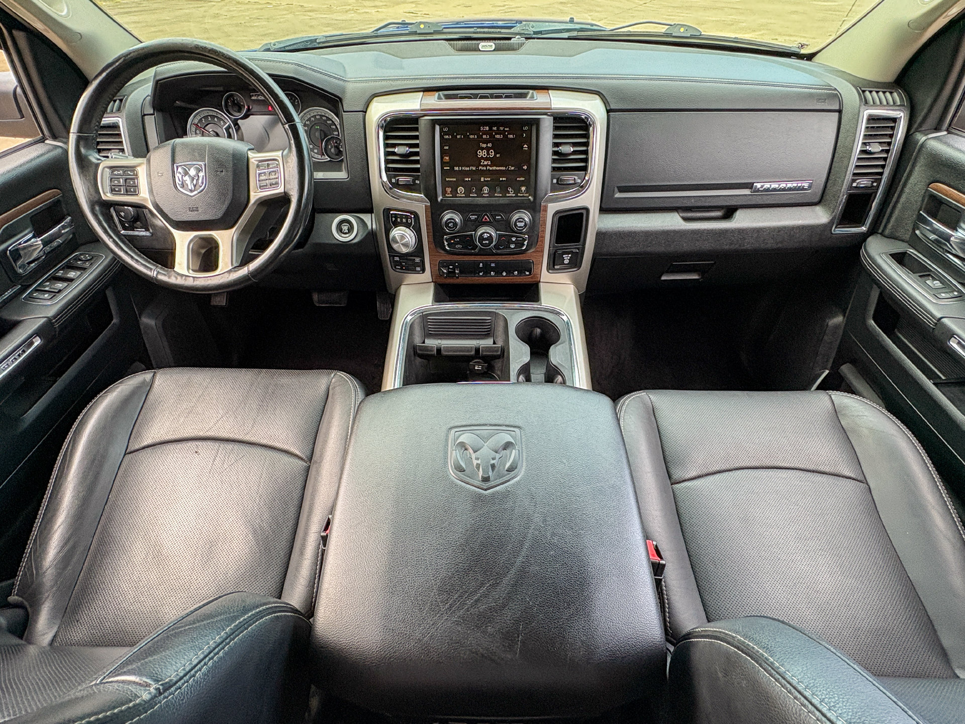 Used 2016 RAM 1500 Laramie w/ Convenience Group AWD/4WD image 2