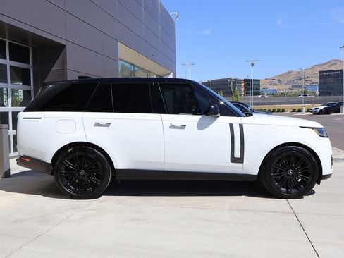 Certified 2025 Land Rover Range Rover Autobiography AWD/4WD image 5