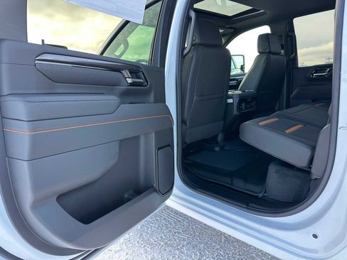 New 2026 GMC Sierra 3500 AT4 w/ Technology Package AWD/4WD image 15