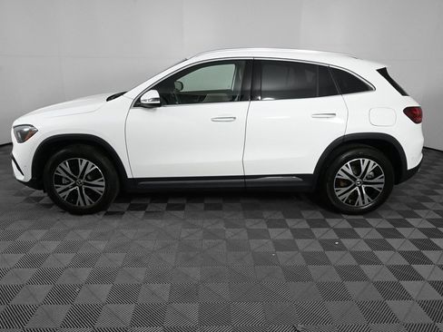 Certified 2025 Mercedes-Benz GLA 250 image 3