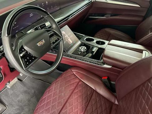 Certified 2025 Cadillac Escalade Sport w/ Touring Package AWD/4WD image 10