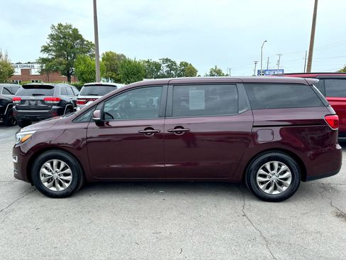 Used 2020 Kia Sedona LX image 6
