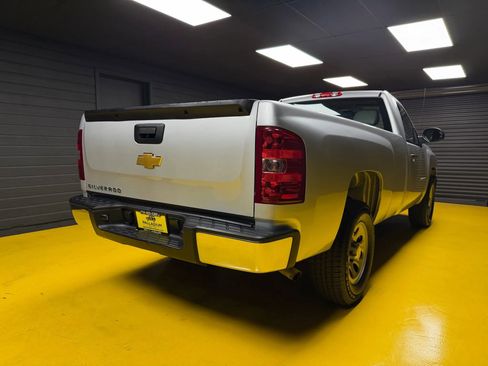 Used 2013 Chevrolet Silverado 1500 W/T RWD image 6