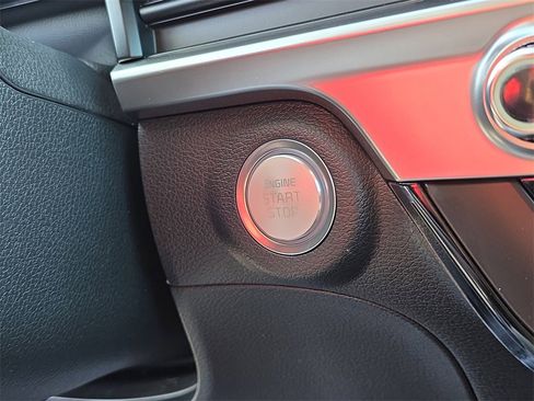 New 2025 Kia Telluride S image 28