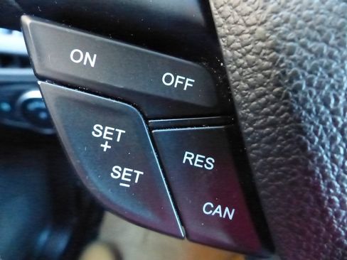 Used 2017 Ford Focus SE FWD image 26