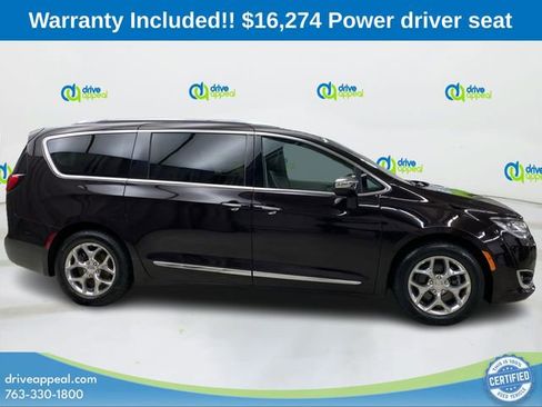 Used 2018 Chrysler Pacifica Limited FWD image 4