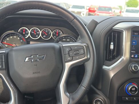 Used 2022 Chevrolet Silverado 1500 RST RWD image 19