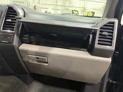 Used 2017 Ford F550 XLT w/ XLT Value Package image 28