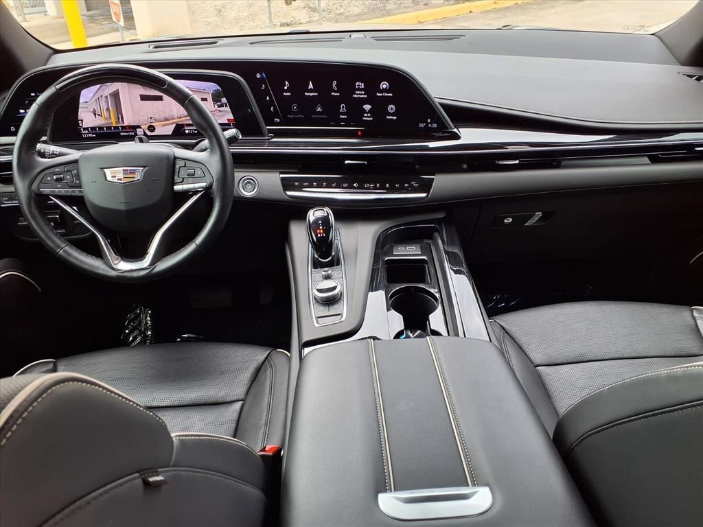 Used 2024 Cadillac Escalade Sport AWD/4WD image 16