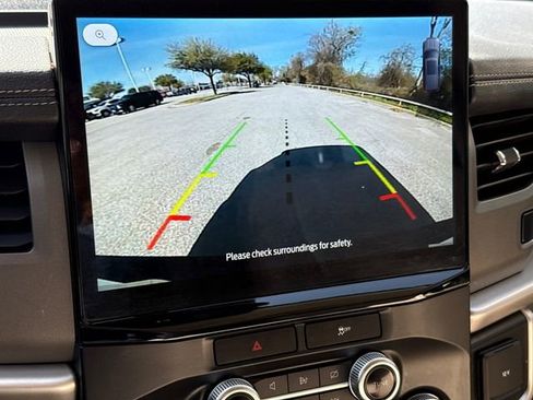 Certified 2022 Ford Expedition XLT image 26